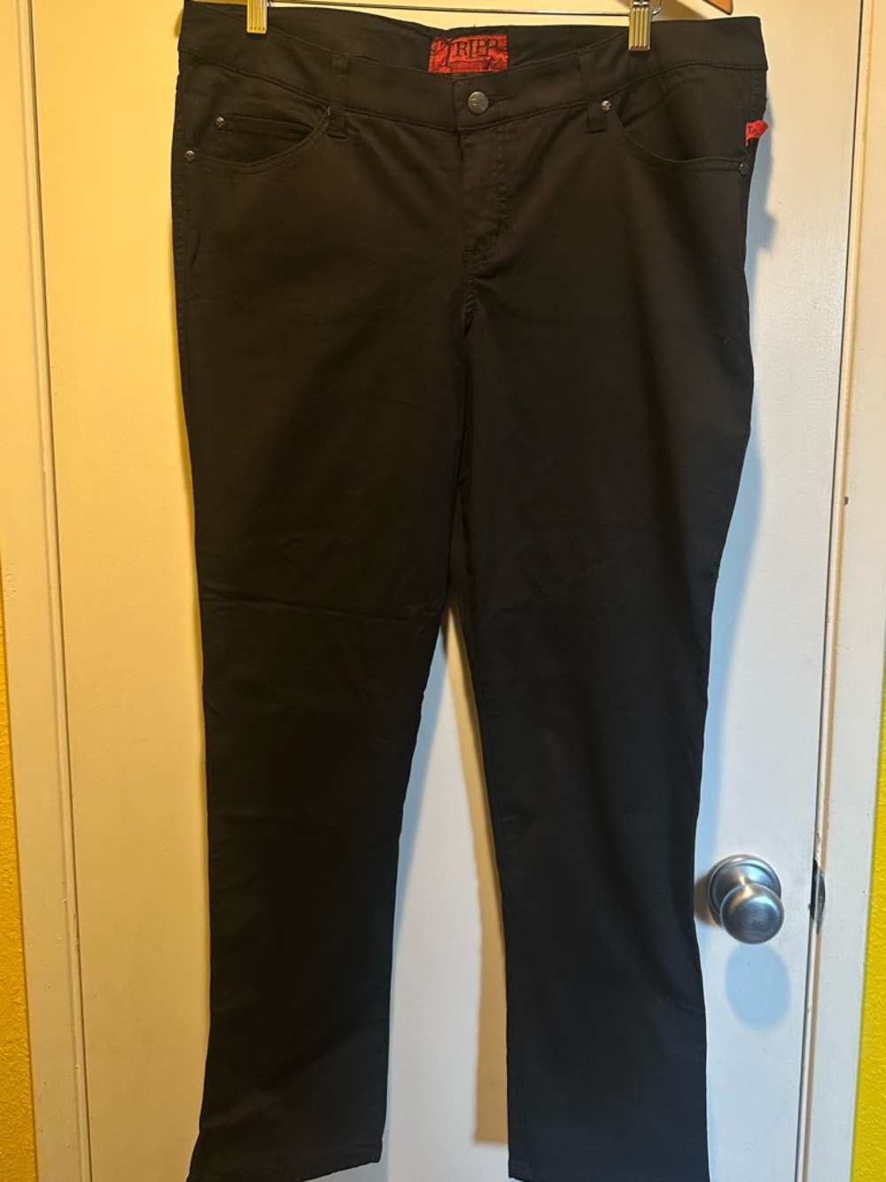 Tripp nyc Black Straight-Leg Women's Jeans, Size 18 Short